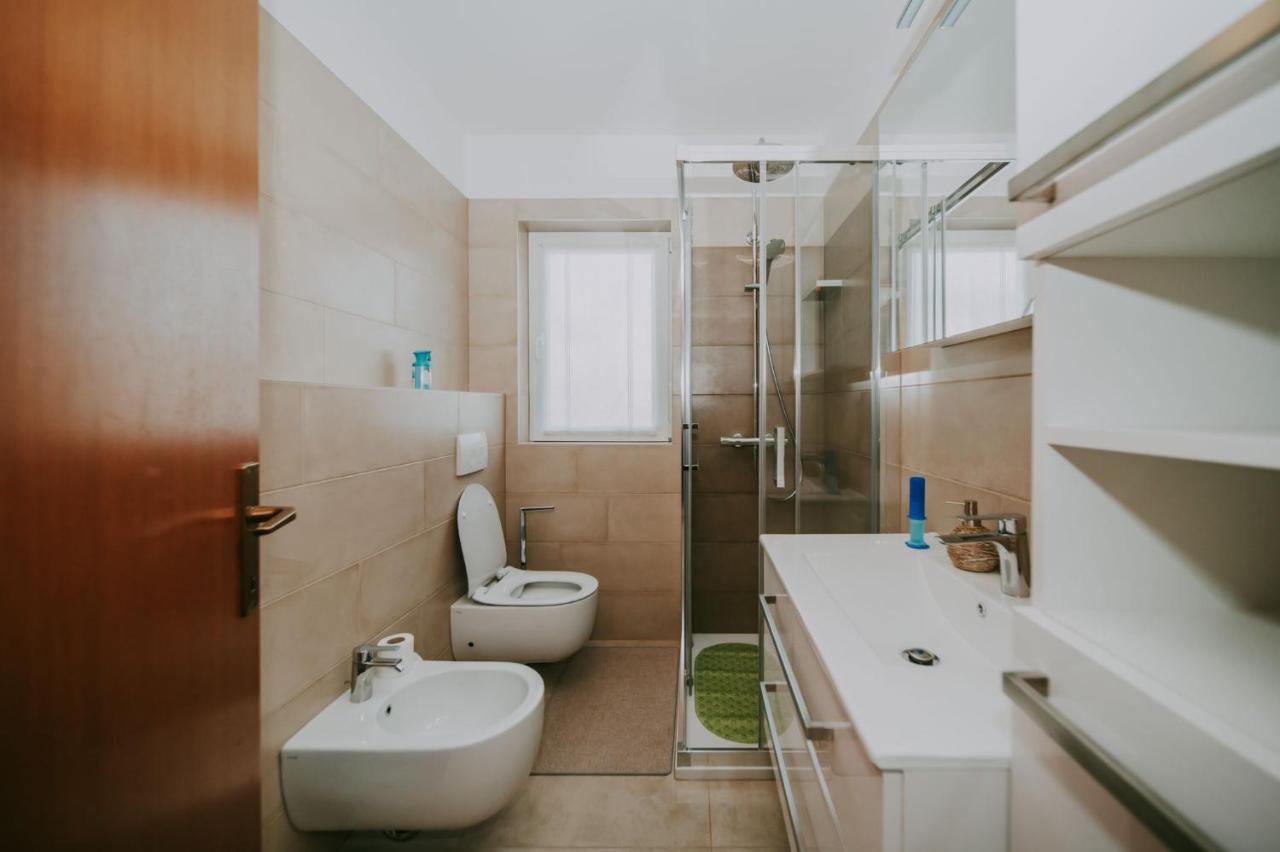 Apartman Hola Novigrad Istria Kültér fotó